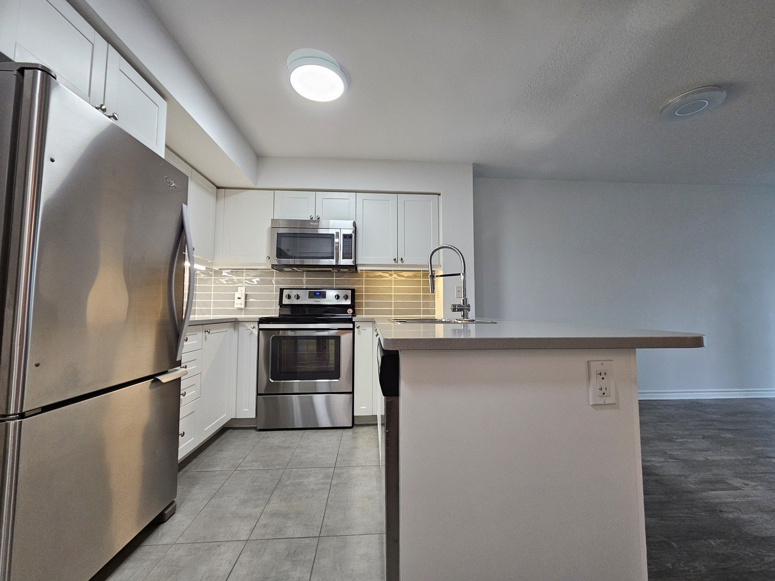 Rentals.ca 25 Lower Simcoe Street, Toronto ON for Rent