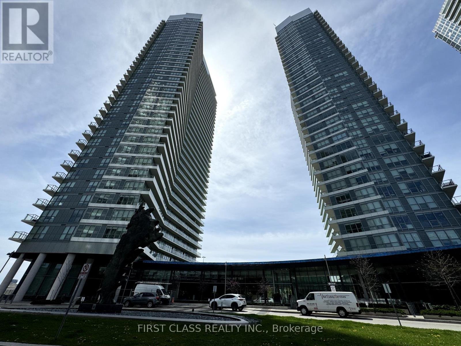 rentals-ca-115-mcmahon-drive-toronto-on-for-rent