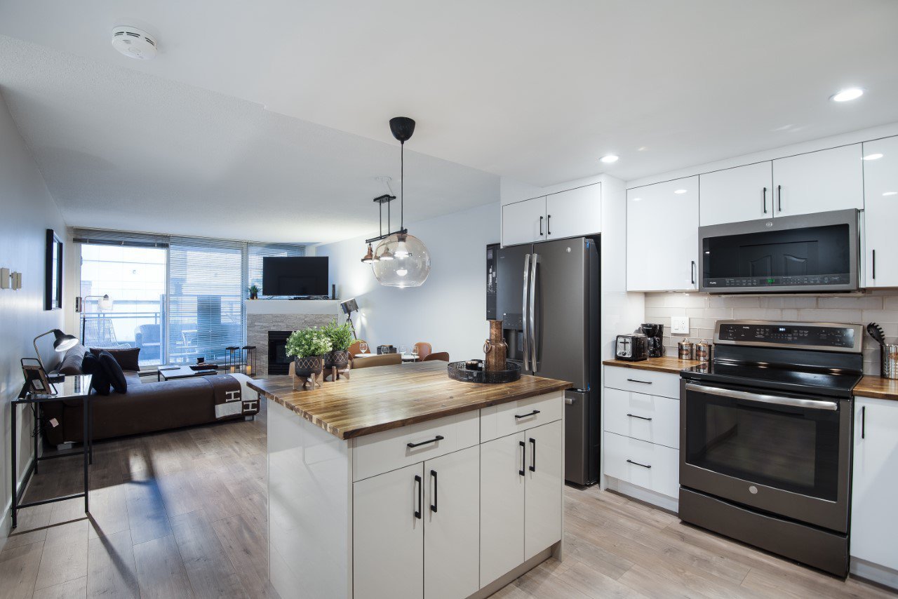 555 Abbott Street, Vancouver, BC Apartment for rent