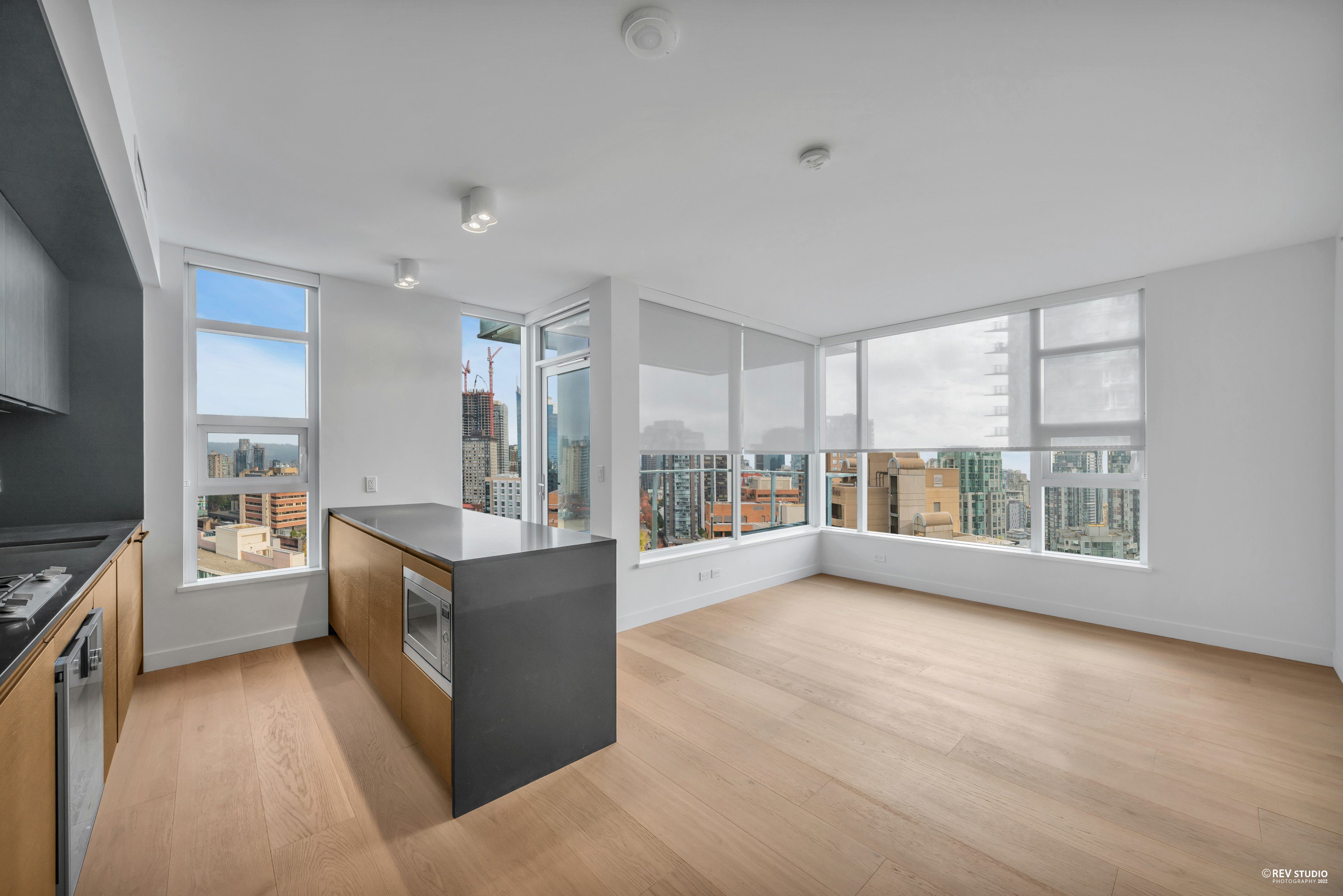 Rentals.ca ) 1289 Hornby Street, Vancouver BC for Rent