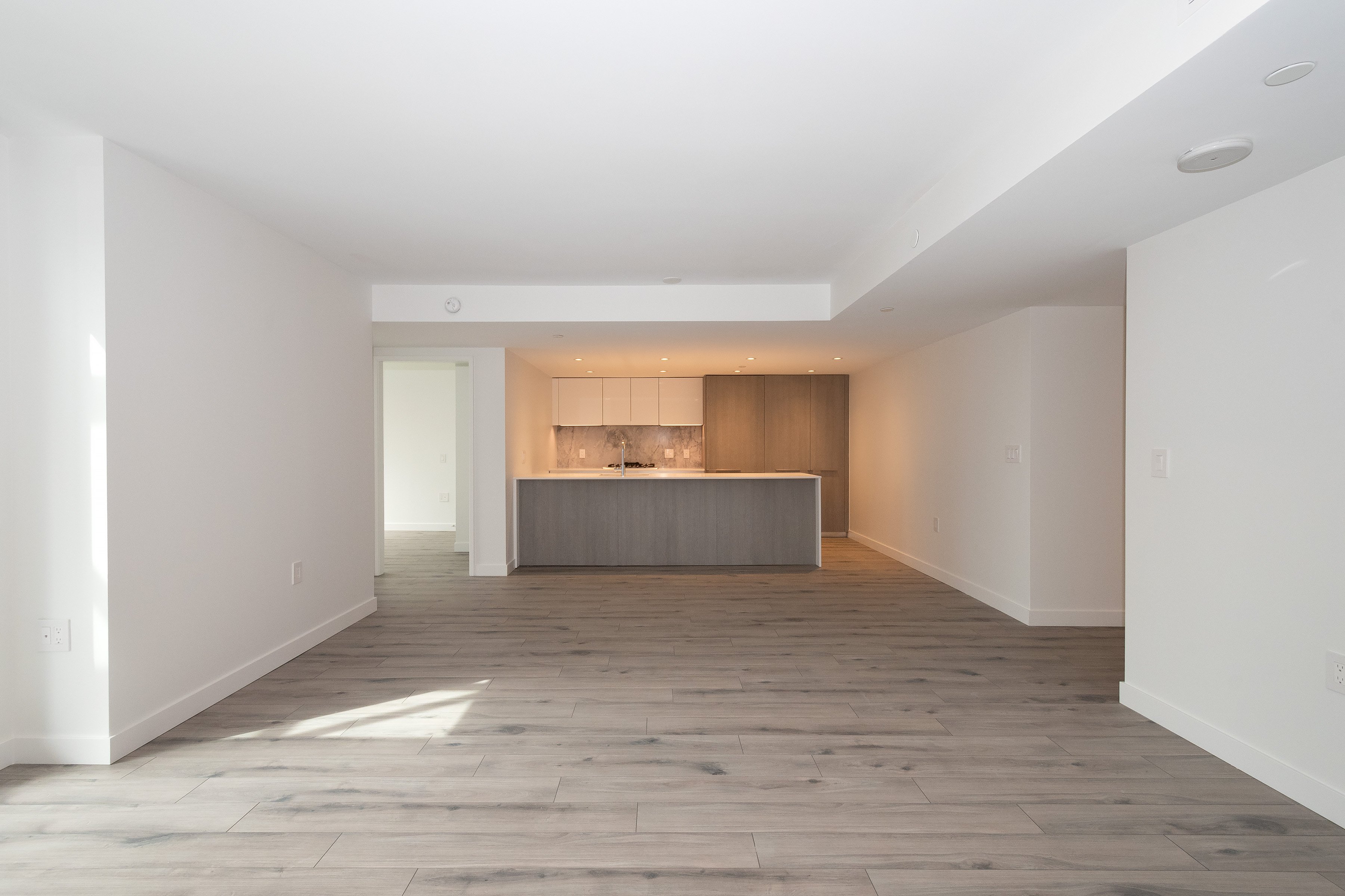 Rentals.ca ) 1107 Richards Street, Vancouver BC for Rent