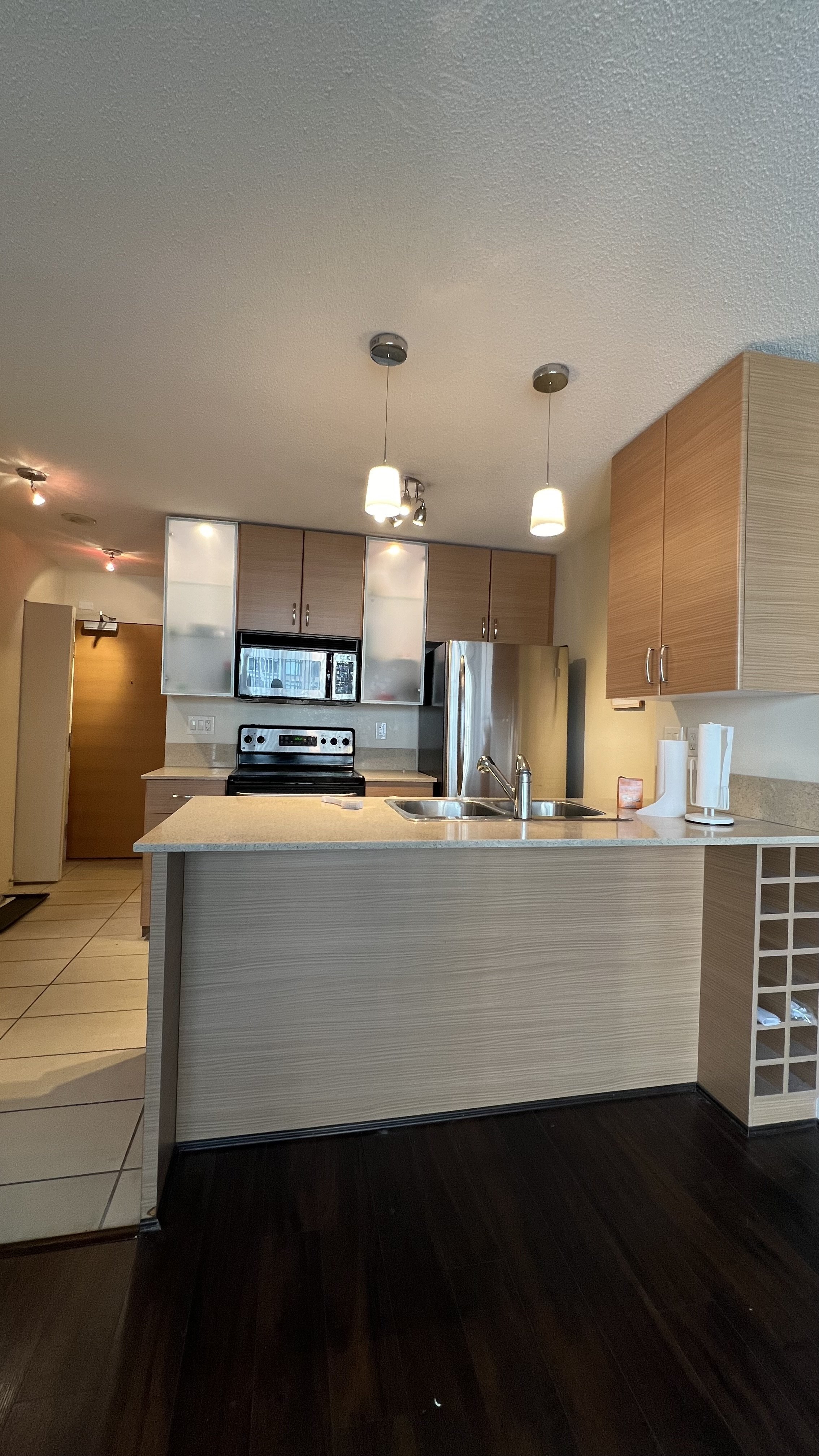 Rentals.ca 928 Homer Street, Vancouver BC à louer Rentals.ca 928 Homer Street, Vancouver BC à louer