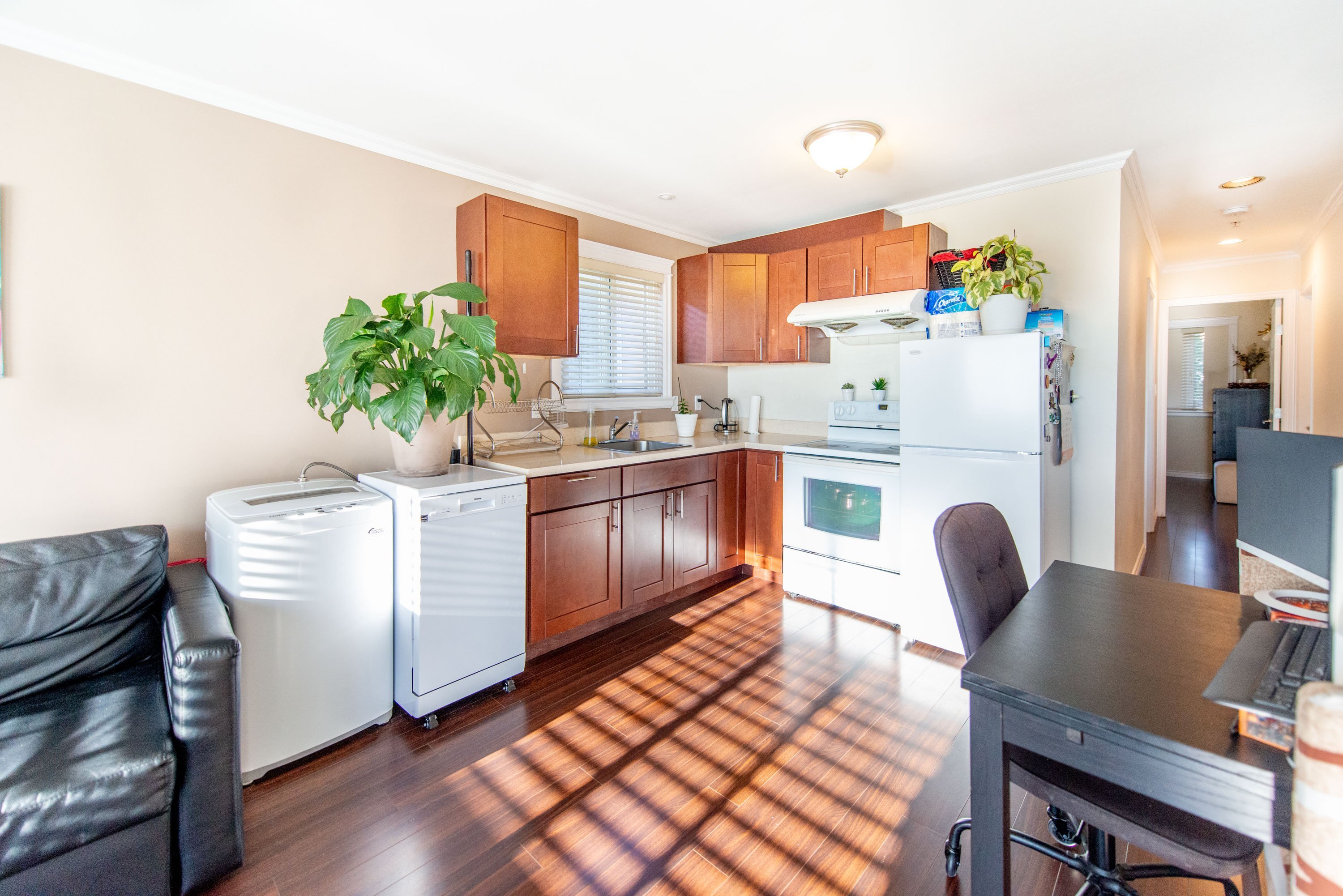 Rentals.ca 168 West 59th Avenue, Vancouver BC for Rent