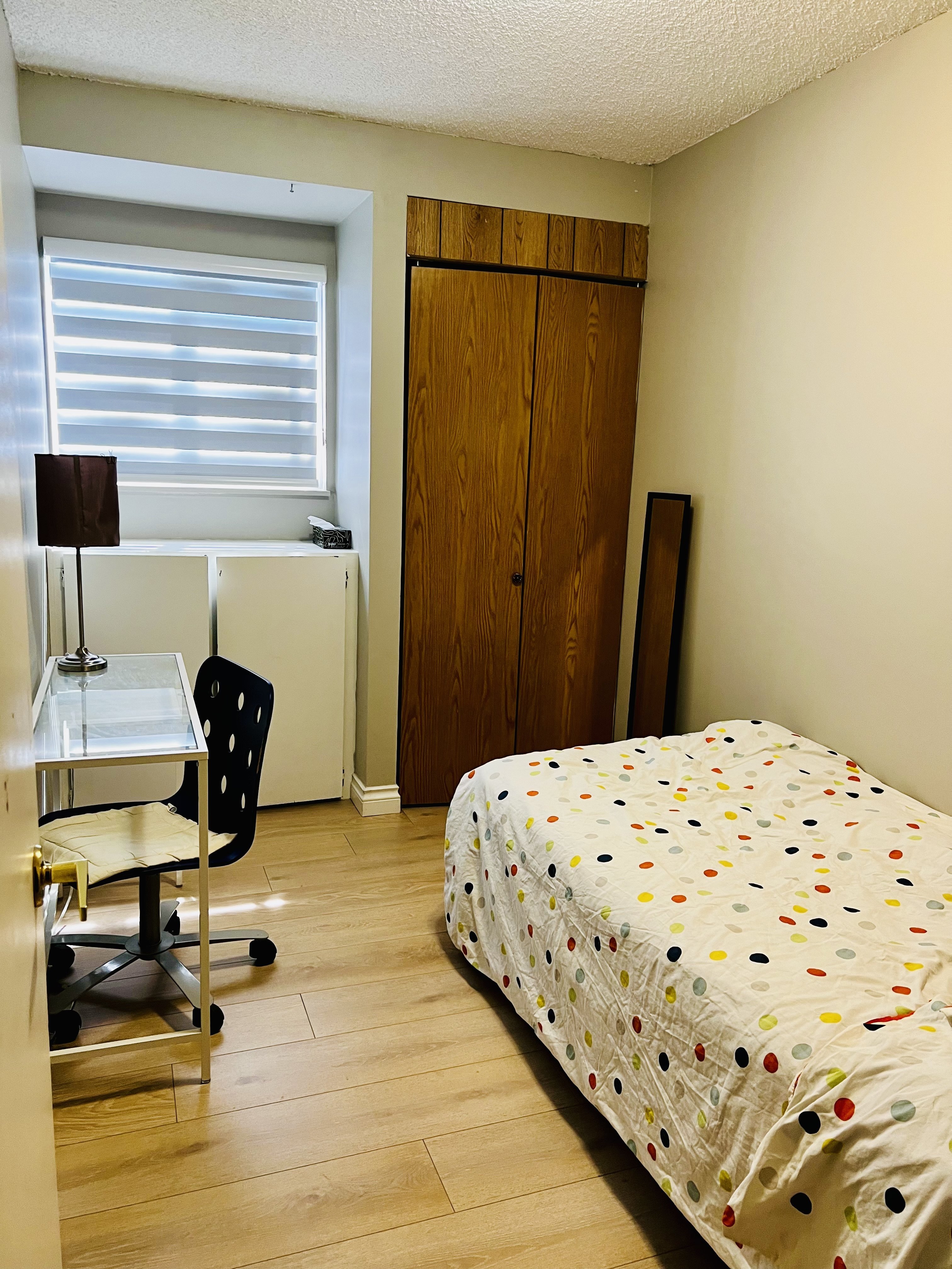 East 49th Avenue, Vancouver, BC Room for rent