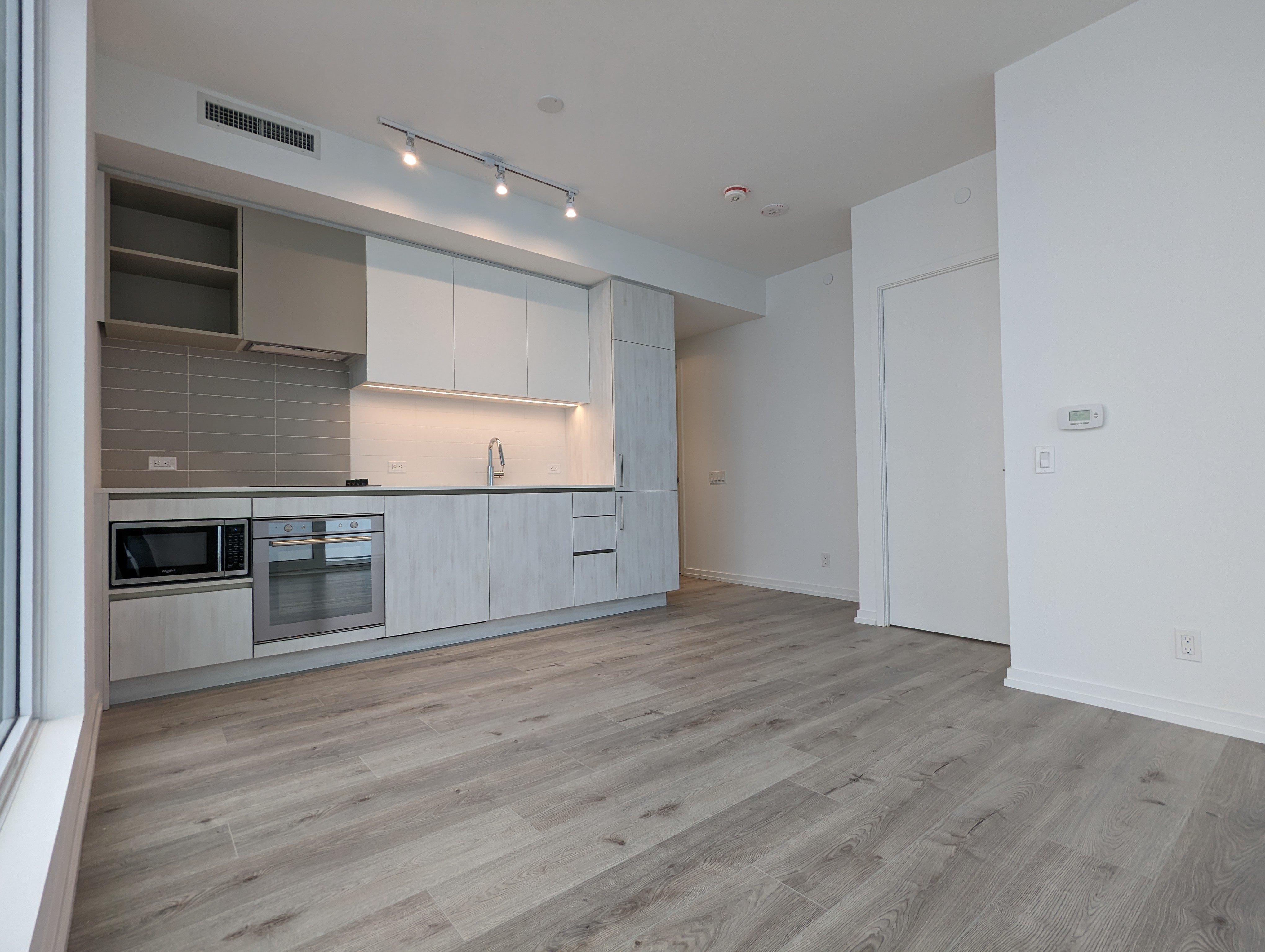 Rentals.ca 7890 Jane Street, Vaughan ON for Rent