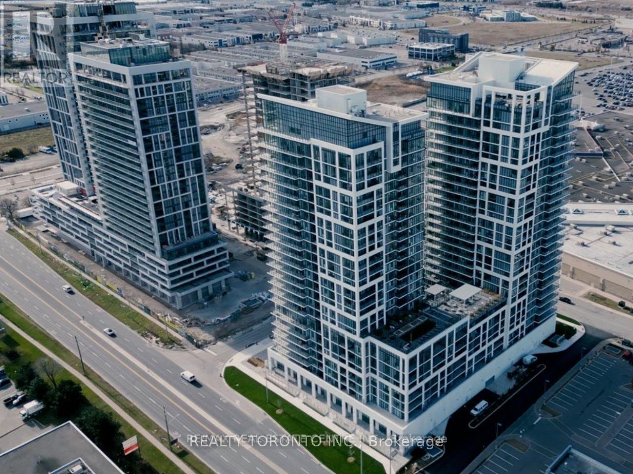 Rentals.ca 9000 Jane Street, Vaughan ON for Rent