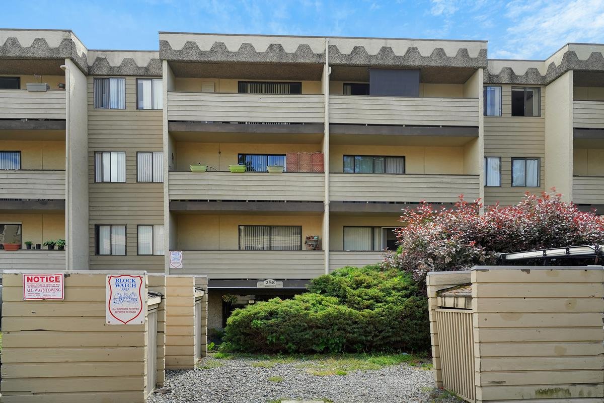 Rentals.ca ) 252 Rd E, Victoria BC for Rent