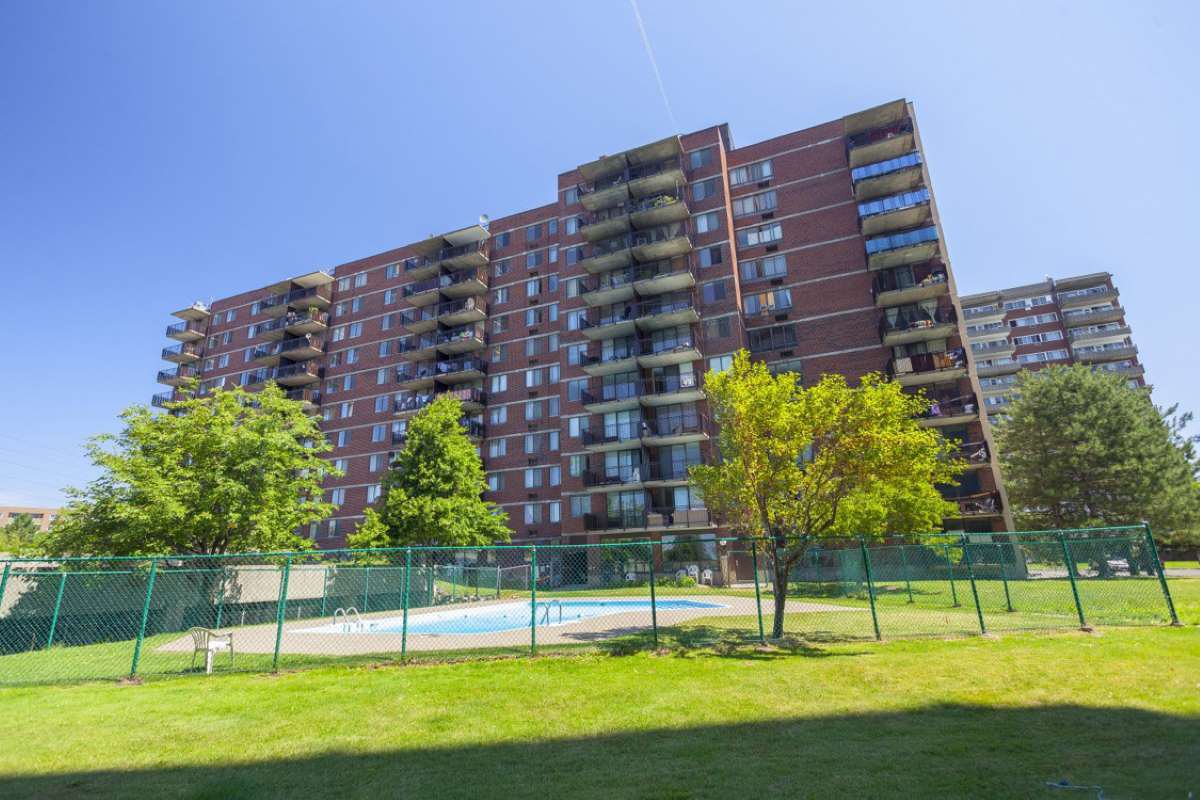 Rentals.ca ) 335 Boulevard Deguire, Ville SaintLaurent QC for Rent