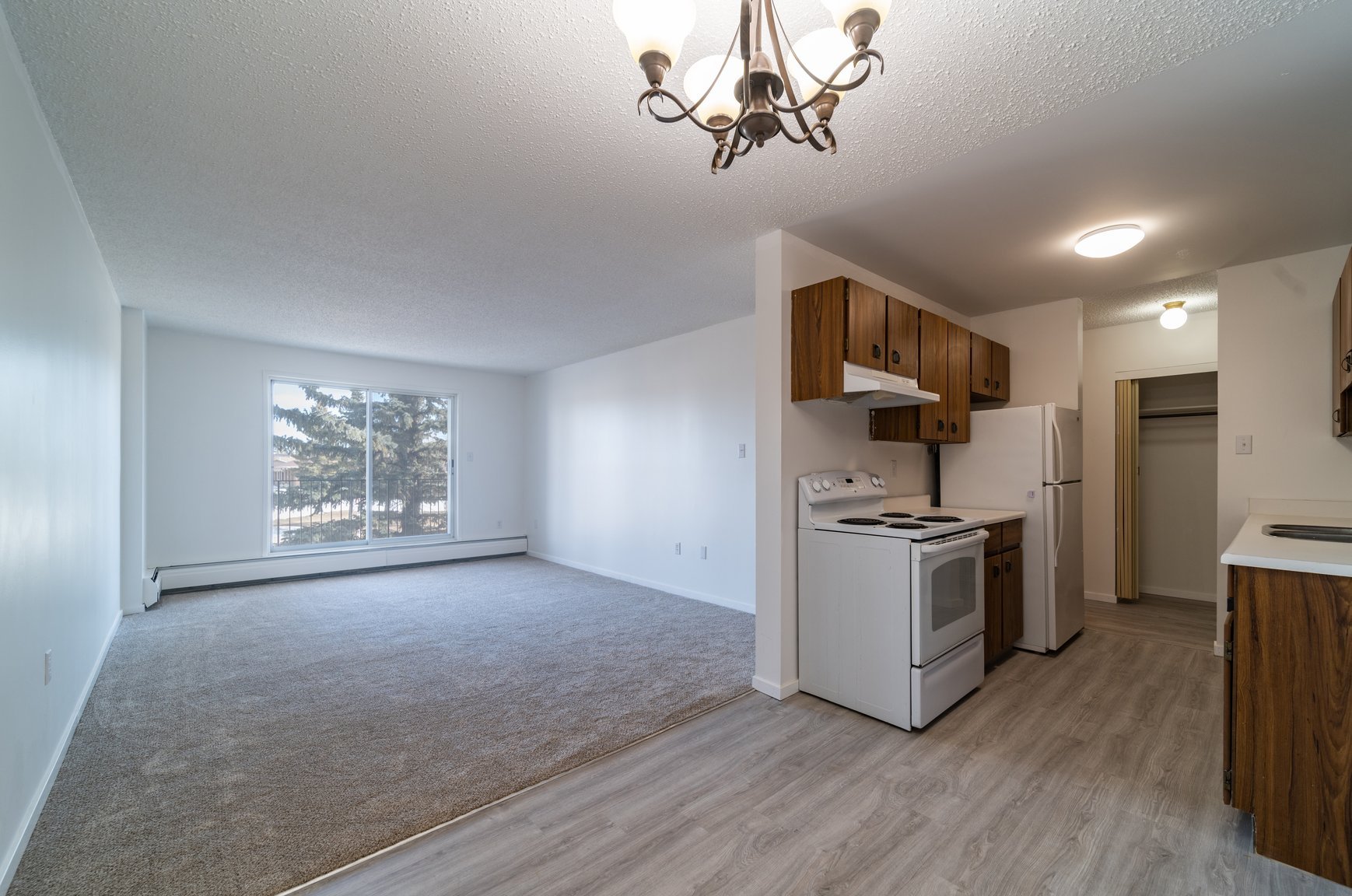 Rentals.ca ) 506 16 Street, Wainwright AB for Rent