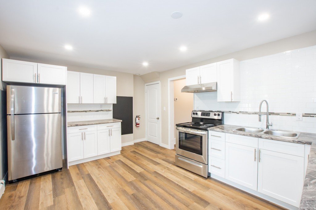 Rentals.ca 33 Crowland Avenue, Welland ON for Rent