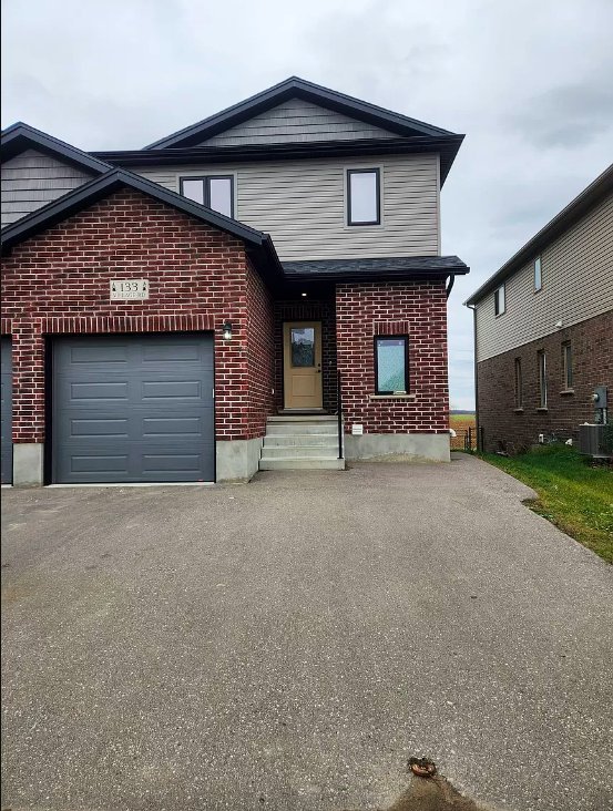 Rentals.ca ) 133 Village Road, Wellesley ON for Rent