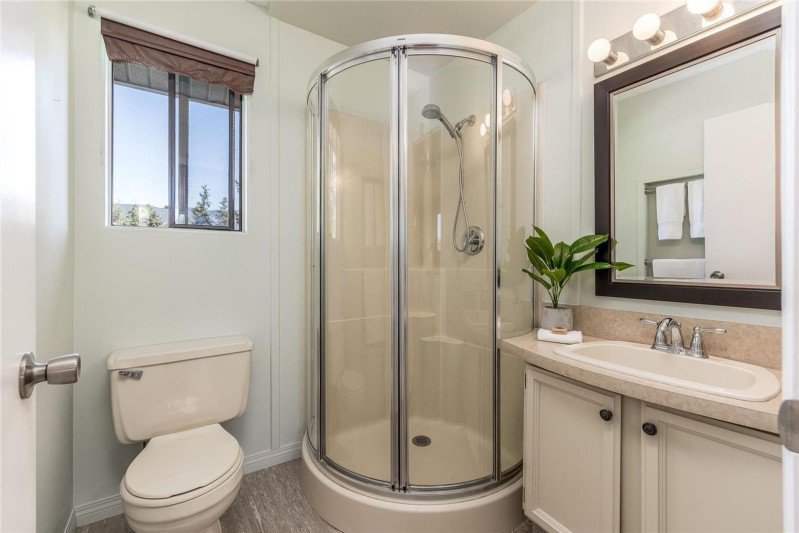 Rentals.ca 2579 Pineridge Place, West Kelowna BC for Rent