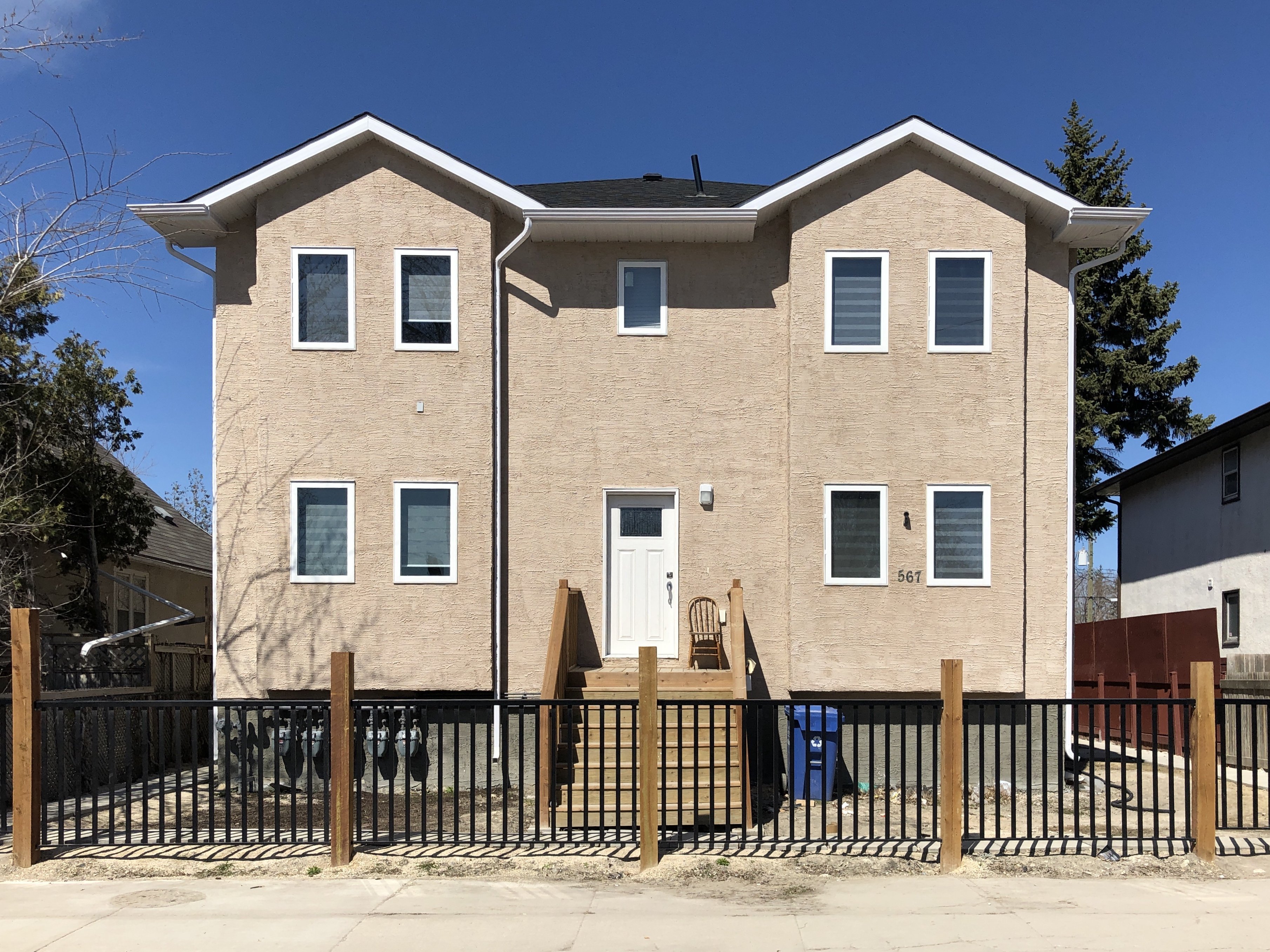 Rentals.ca :) 567 Dufferin Avenue, Winnipeg MB for Rent