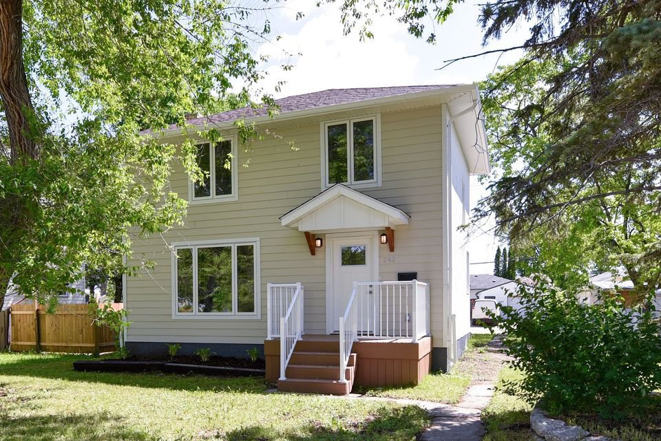 Rentals.ca ) 242 Kenaston Boulevard, Winnipeg MB à louer