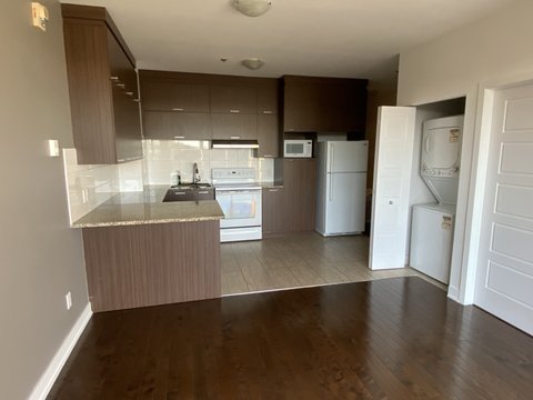 12025 Avenue de Poutrincourt