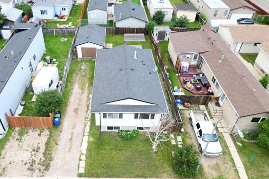 97 Spring Haven Crescent Southeast