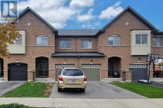 74 DAVENFIELD CIRCLE