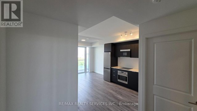 2210 - 15 SKYRIDGE DRIVE