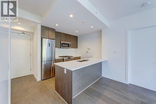 10XX 9060 UNIVERSITY CRESCENT