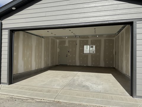 145 Haskayne Drive Northwest