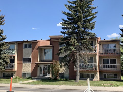 9821 156 Street Northwest