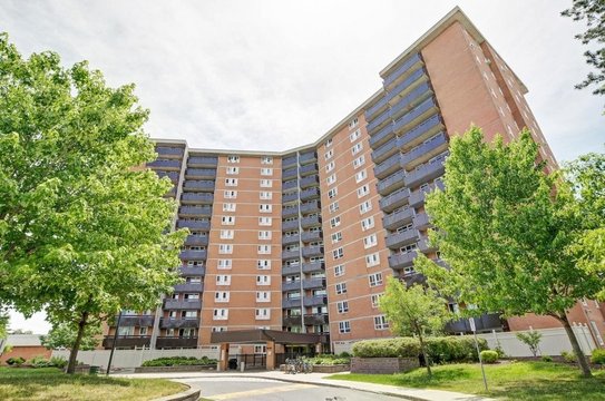 2000 Jasmine Crescent