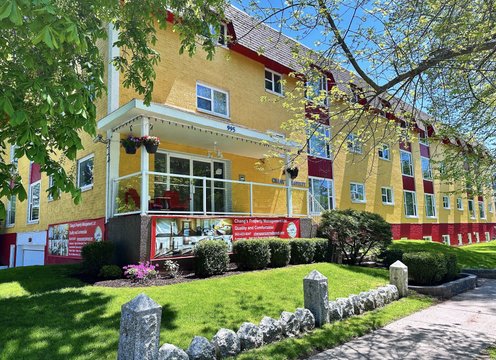 995 McLean Street