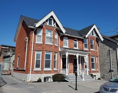 262 Wellington Street
