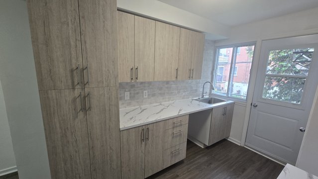 1102 Rue Sylvestre