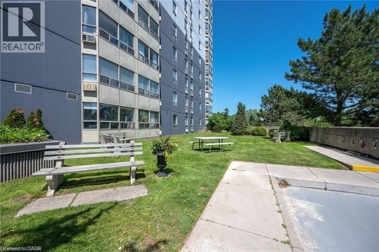 45 POND MILLS Road Unit# 1007
