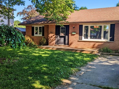 49 Caprice Crescent