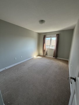 1038 Oakcrossing Gate