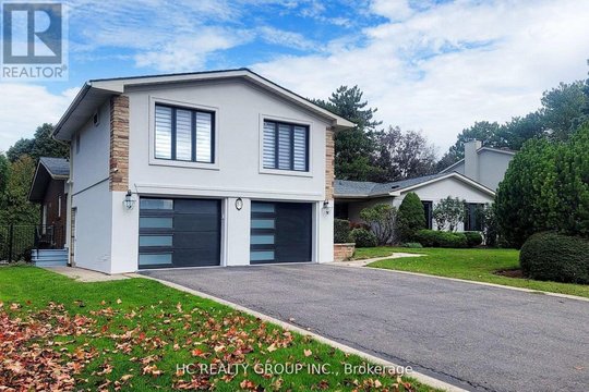83 FAIRWAY HEIGHTS DRIVE