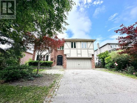 52 PRINCE EDWARD BOULEVARD