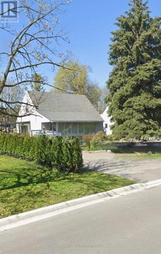 54 HIGHLAND PARK BOULEVARD E
