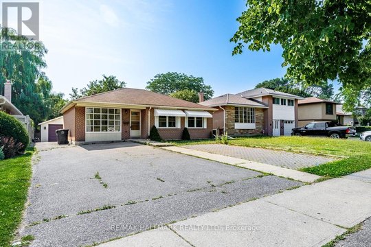 MAIN - 2112 TRUSCOTT DRIVE
