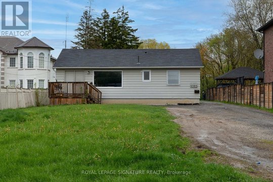 LOWER - 5385 DURIE ROAD