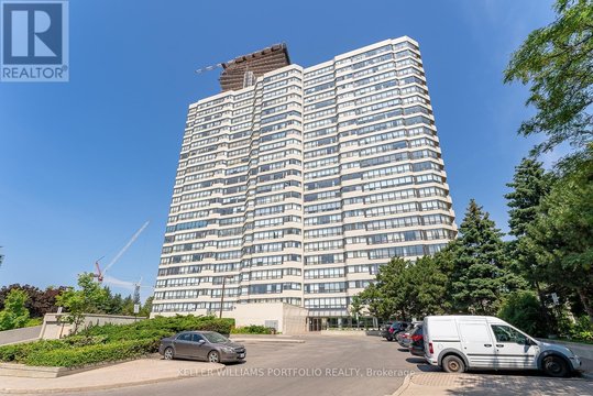 1402 - 400 WEBB DRIVE