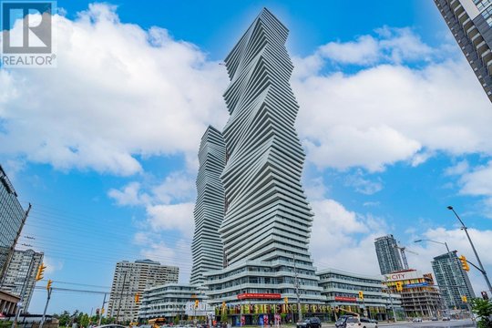 1307 - 3900 CONFEDERATION PARKWAY
