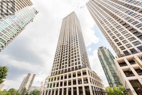 2905 - 30 ELM DRIVE W