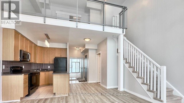 2114 - 223 WEBB DRIVE