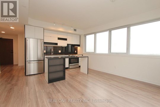 3104 - 4065 CONFEDERATION PARKWAY