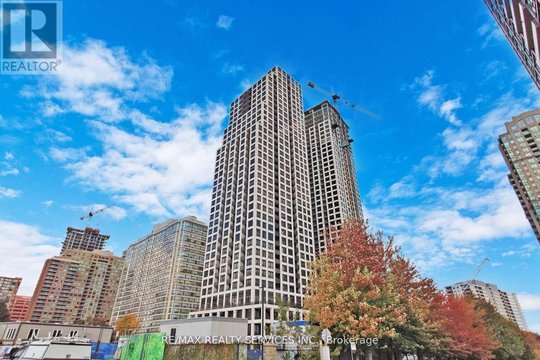 3406 - 36 ELM DRIVE W