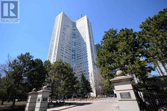 3202 - 3650 KANEFF CRESCENT