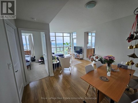 2103 - 90 ABSOLUTE AVENUE