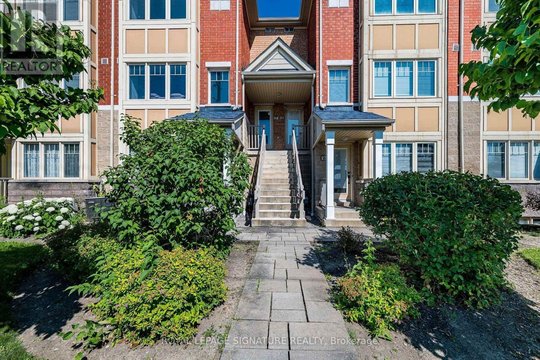 17 - 3985 EGLINTON AVENUE W