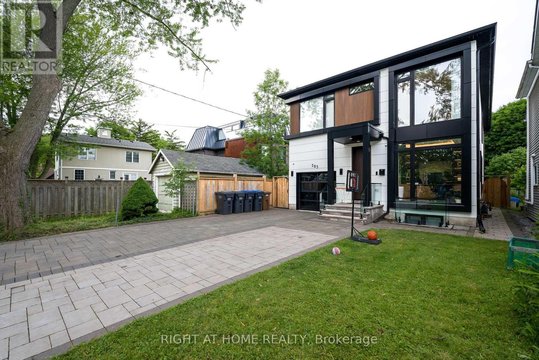 585 MONTBECK CRESCENT