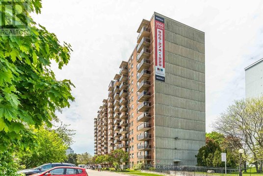 202 - 1060 CAVEN STREET
