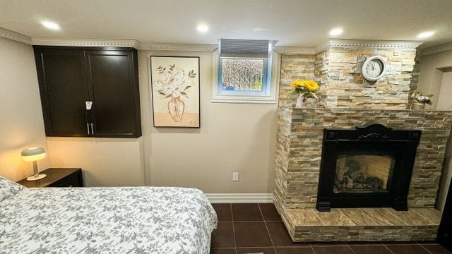 Roseglen Court