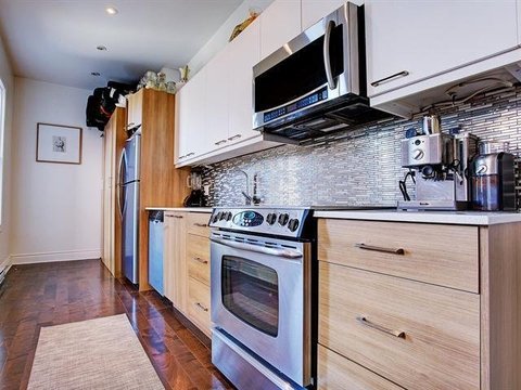 5873 Avenue de l'Esplanade
